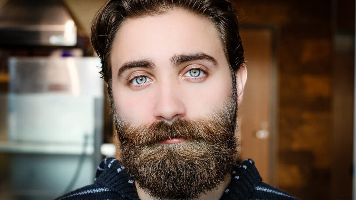 Greffe de barbe : pourquoi et comment la réaliser ?