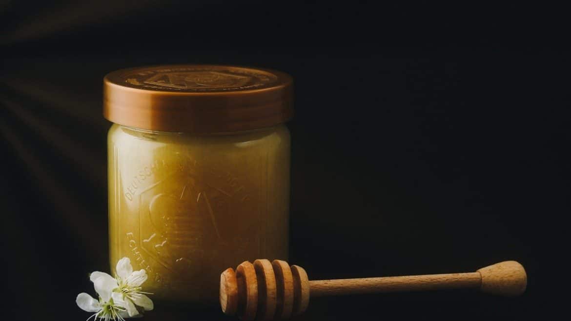 Le miel : un excellent remède naturel contre les brûlures de l'estomac