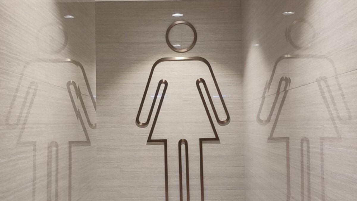 Protections hygiéniques au travail et dans les lieux collectifs : pourquoi l'accès sur place change tout ?